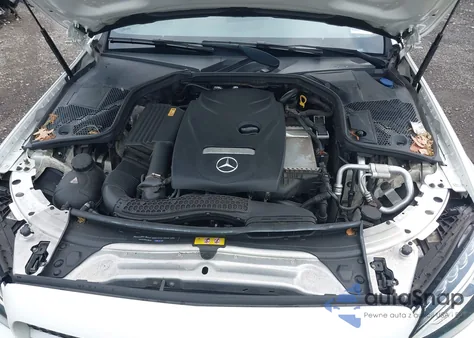 2017 Mercedes-Benz C 300 4Matic из США, поврежденный, VIN WDDWJ4KB8HF510589